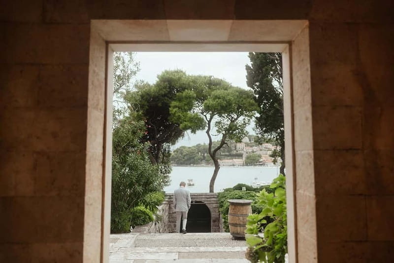 Banac Gallery Entrance with Coffee and Fresh Juice - FAQ