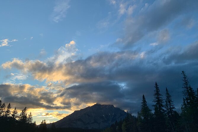 Banff Sunset & Stars - 2hr Walking Tour - Group Size