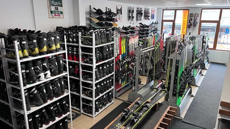 Bansko: Ski and Snowboard equipment rental - The Sum Up