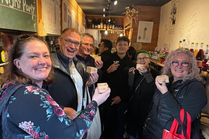 Bar Hopping in Yokohamas Authentic Downtown Like a Local - Tips for an Enjoyable Bar Hopping Experience