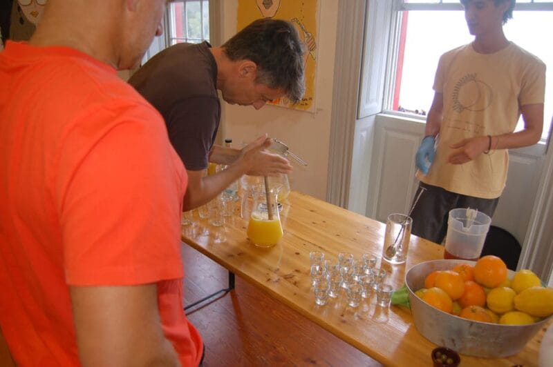 Bar hopping Tour & Poncha Workshop - Funchal - Sweet Ginja in an Edible Chocolate Cup