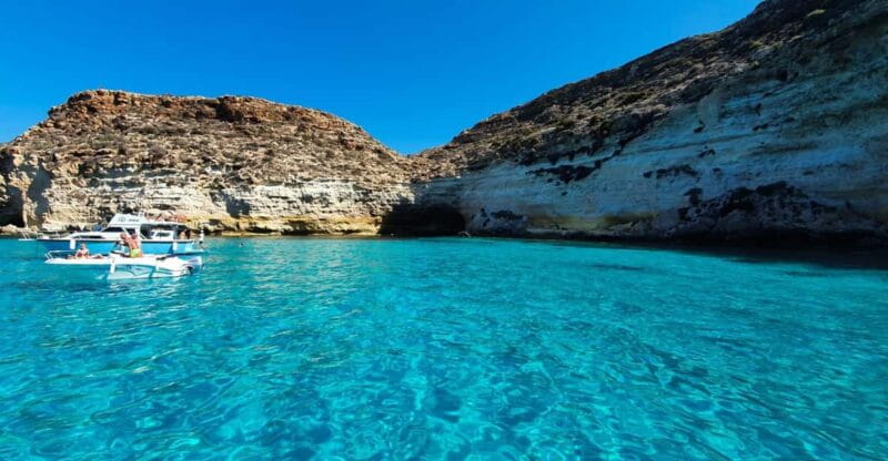 barca liliana ( caligola1) - Setting Sail with a Friendly Captain in Lampedusa