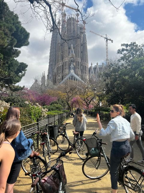 Barcelona: 1-Day Bike Rental - Key Points
