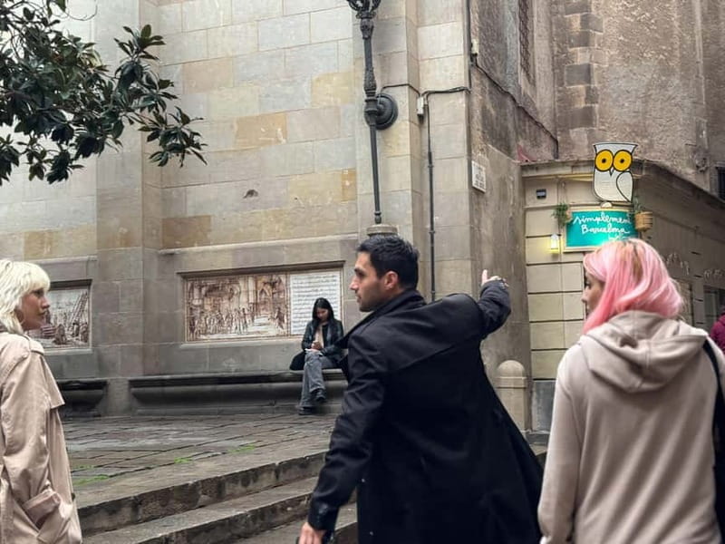 Barcelona: 1 Hour Gothic Quarter and El Born Walking Tour - Exploring Barcelona’s Gothic Quarter and El Born in Just an Hour