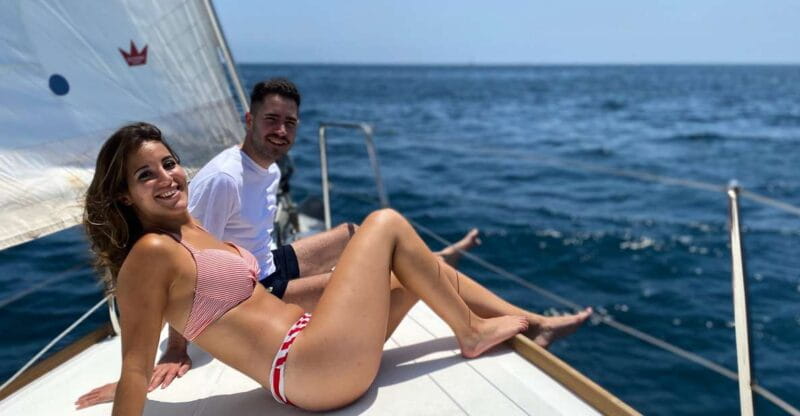 Barcelona 1 hour Scenic Sailboat Tour with Snacks and Drinks - Experience Breakdown: What This Tour Really Offers