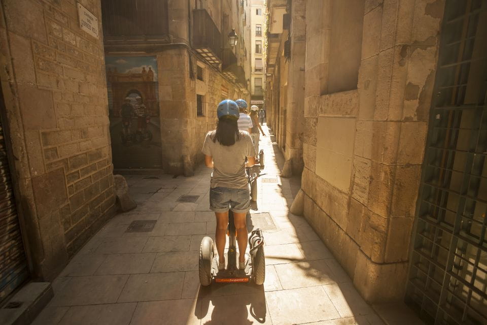 Barcelona: 1-Hour Sightseeing Segway Tour - Inclusions and Requirements