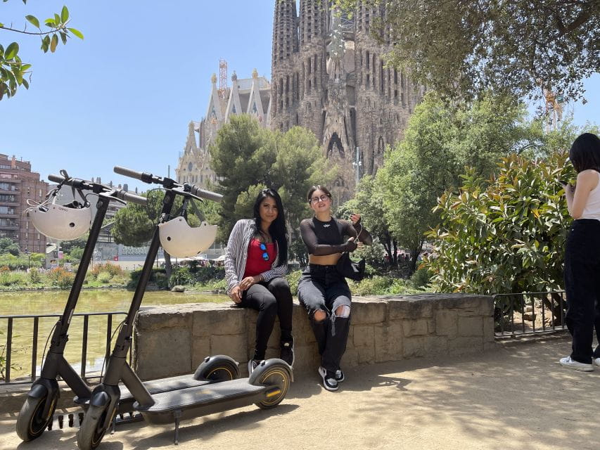Barcelona: 2-Hour E-Scooter Tour - Inclusions and Amenities