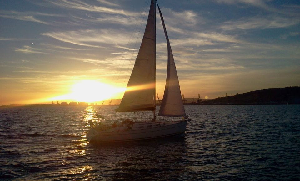 Barcelona: 2-Hour Sunset Cruise on a Sailing Boat - Cruise Highlights