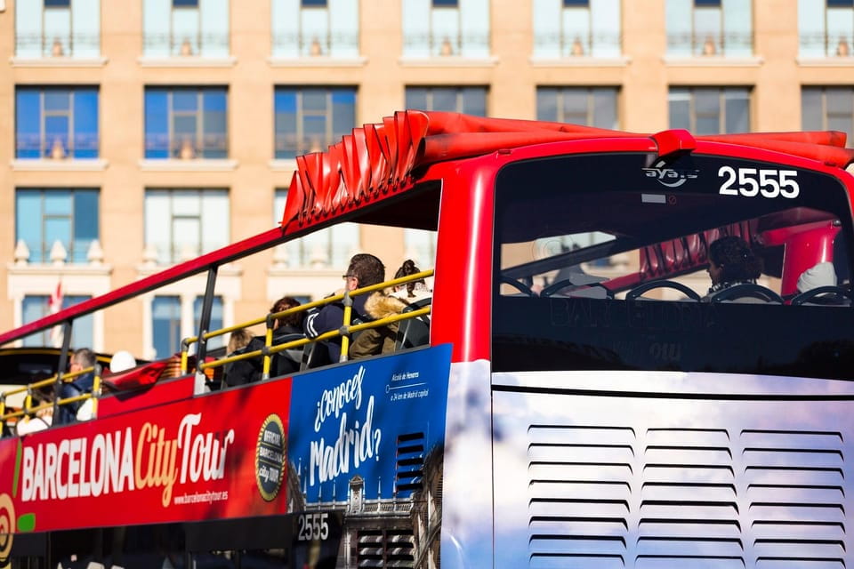 Barcelona: 24 or 48-Hour Hop-On Hop-Off Bus Tour - Accessibility Features