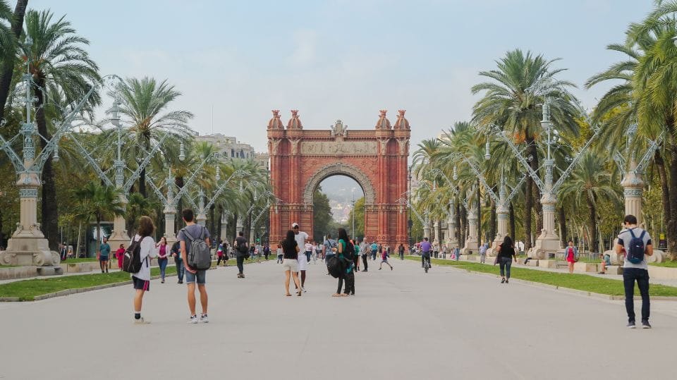 Barcelona: 3-Hour Bike Tour With a Local Guide - What to Bring