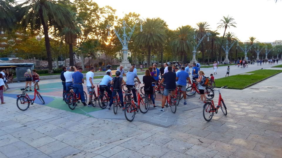 Barcelona: 3-Hour Bike Tour With Spanish Tapas - Inclusions and Amenities
