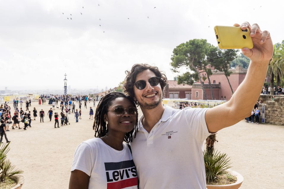 Barcelona: 6-Hour Vespa Rental With GPS - Customizable Routes and GPS