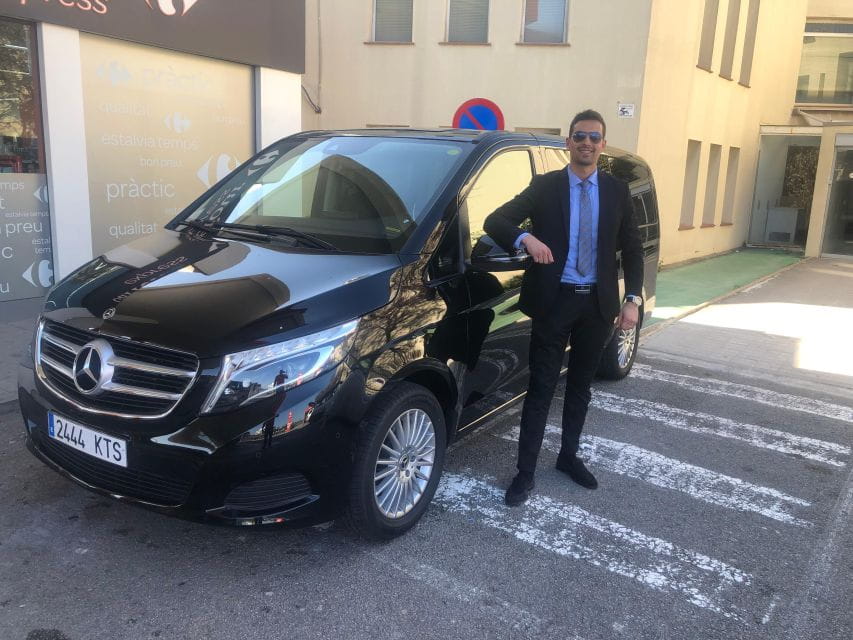 Barcelona Airport: Premium Transfer to Hotel in Barcelona - Luggage Assistance