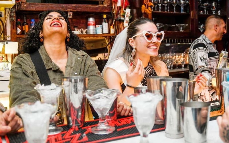 Barcelona Alternative Street Art, Graffiti & Tapas Tour - Ending with a Taste of Local Flavor