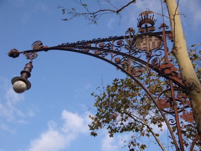 Barcelona: Art Nouveau & Gaudí Tour - Things To Know