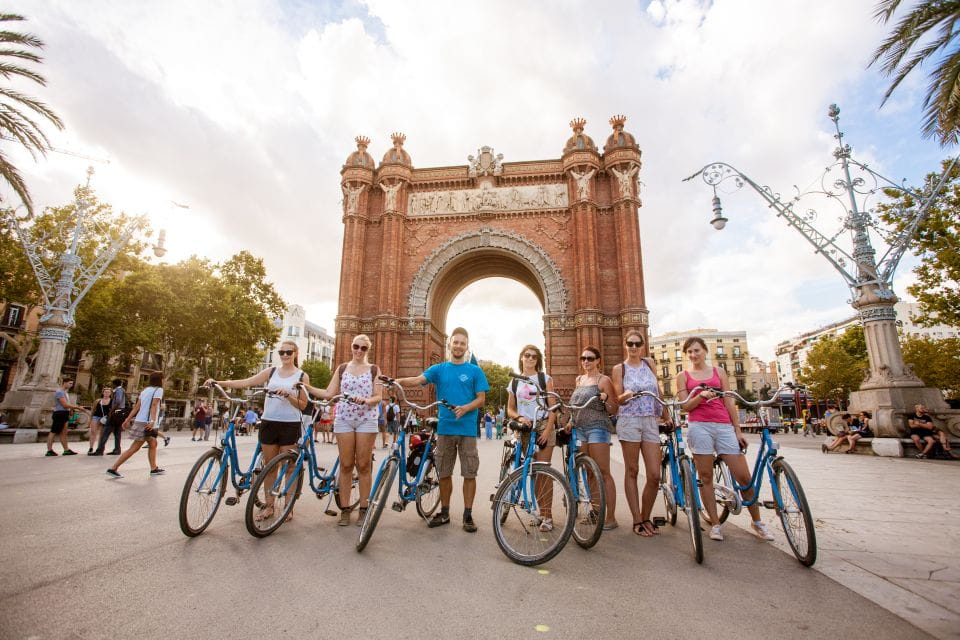 Barcelona Beach 3-Hour Bike Tour - Key Points