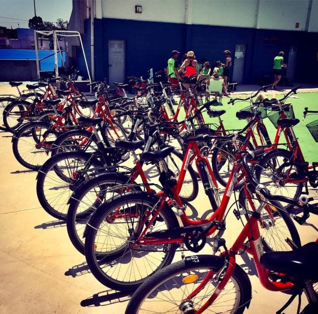 Barcelona: Bike Rental Shop Rambla - Exploring Barcelona by Bike