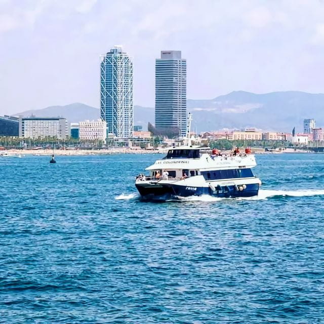 Barcelona: Boat Tour in Las Golondrinas - Accessibility Features