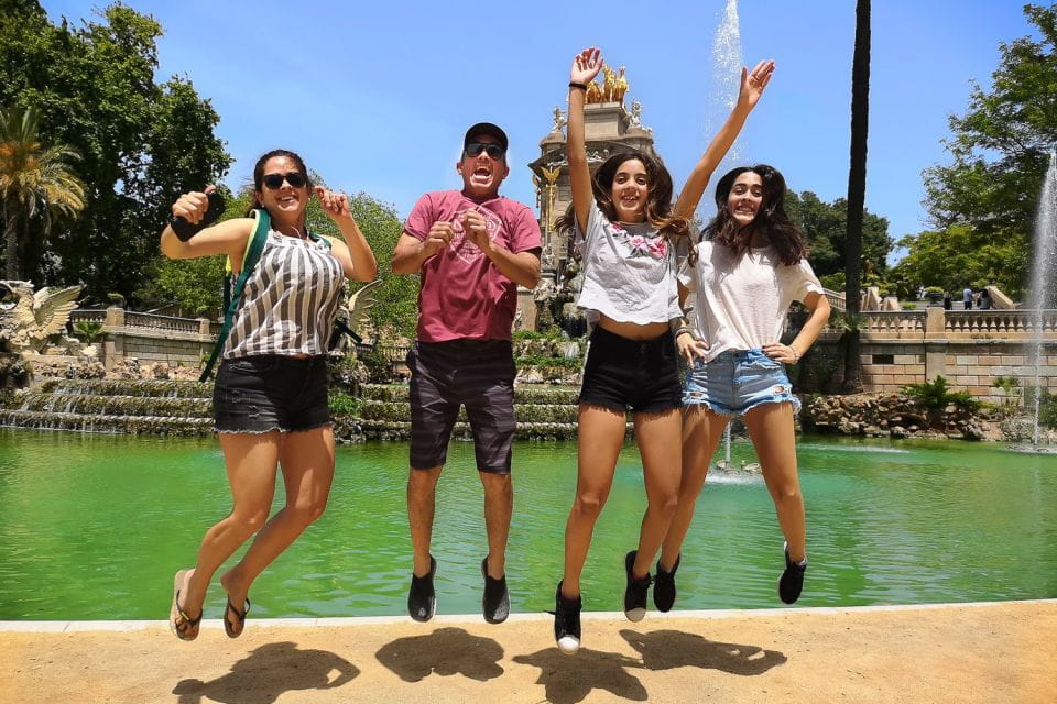 Barcelona: Churros, Hot Chocolate, and Games Family Tour - Customer Feedback