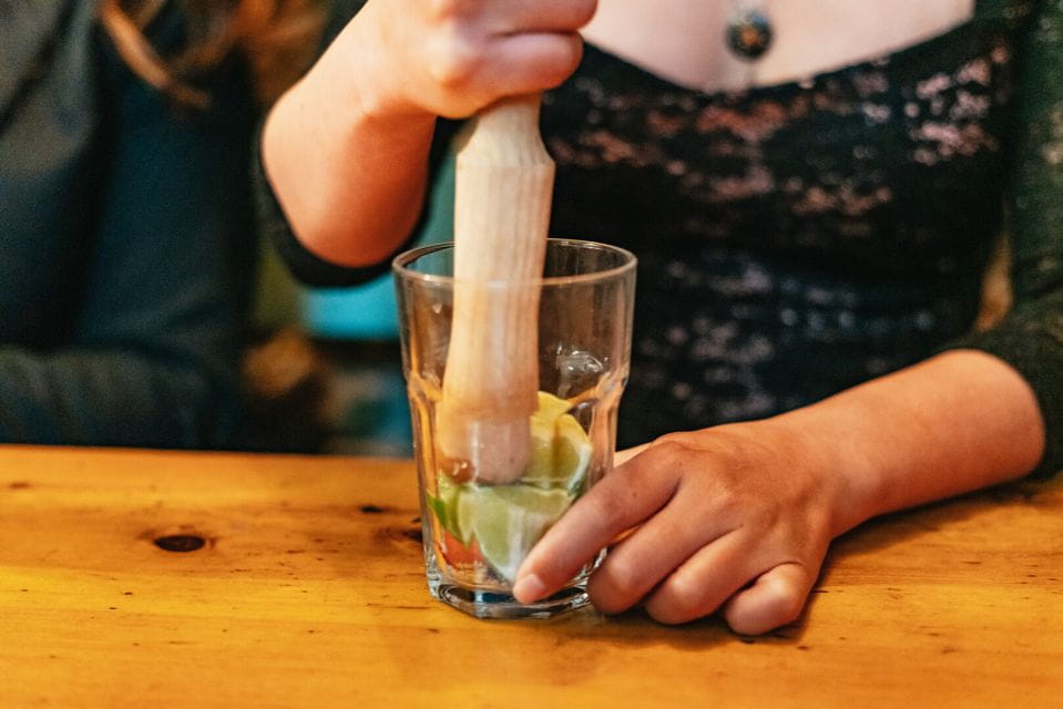 Barcelona: Cocktail Master Class by Mixologist With Tapas - Tapas Menu and Selection