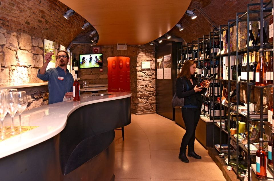 Barcelona: Columbus Monument - Getting There