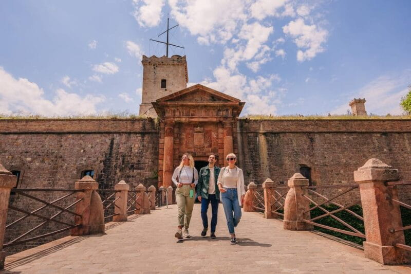 Barcelona: E-Bike Tour with Montjuic Cable Car & Boat Ride - FAQ