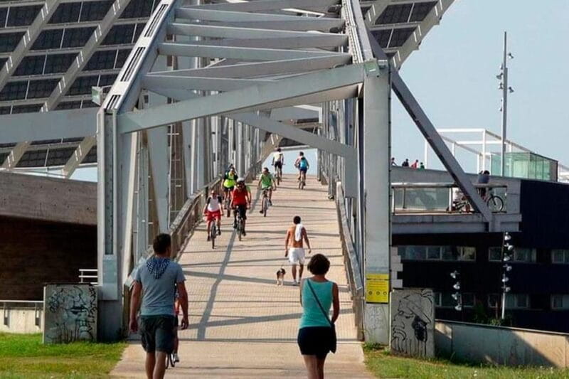 Barcelona: Electric scooter tour along the promenade and parks - FAQs