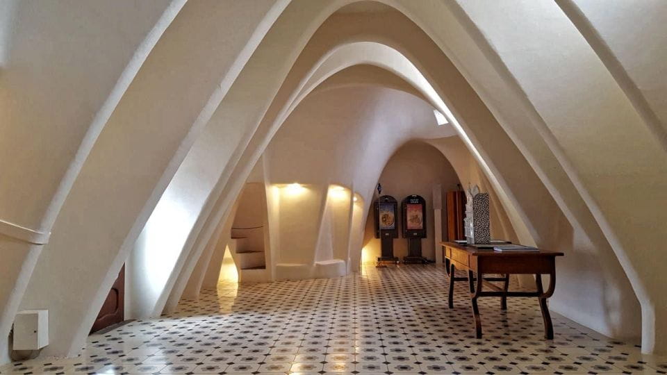 Barcelona: Exclusive Exploration of Gaudis Masterpieces - Insider Perspective on Gaudis Life