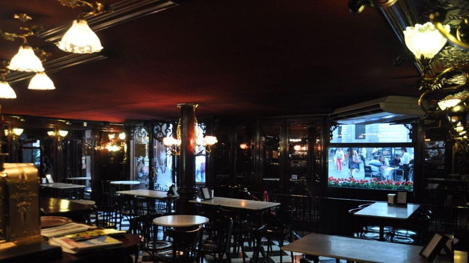 Barcelona: Exclusive Flamenco Show at El Paraigua With Drink - Pricing Information