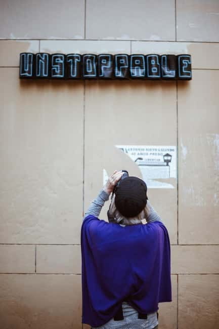 Barcelona: Explore Art district with Wine - An In-Depth Look at the Art District with Wine Experience