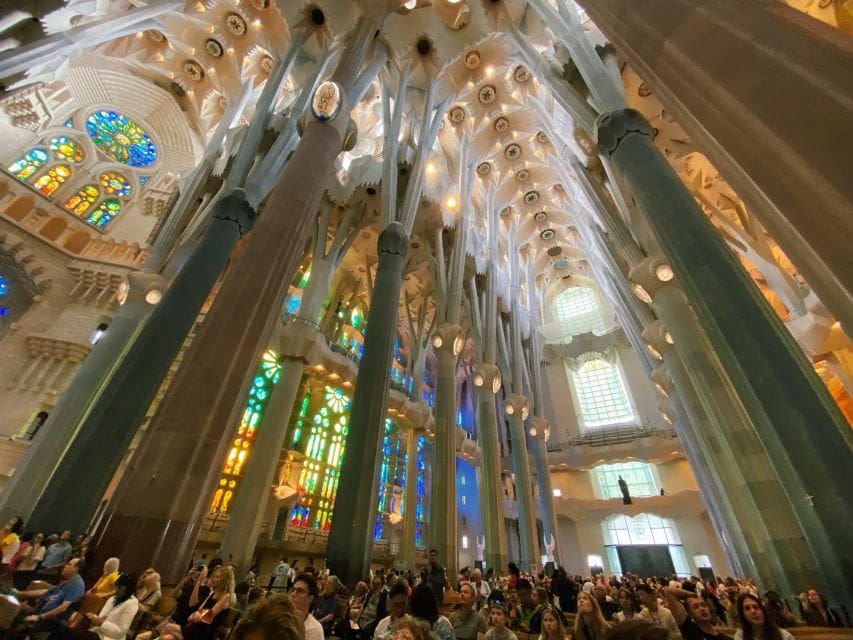 Barcelona: Fast Track Guided Tour of Sagrada Familia - Things To Know