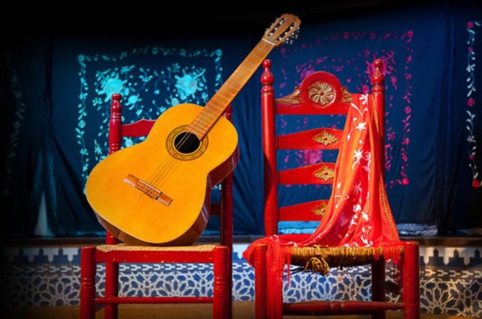 Barcelona: Flamenco at El Patio Andaluz With Optional Dinner - Experience Highlights