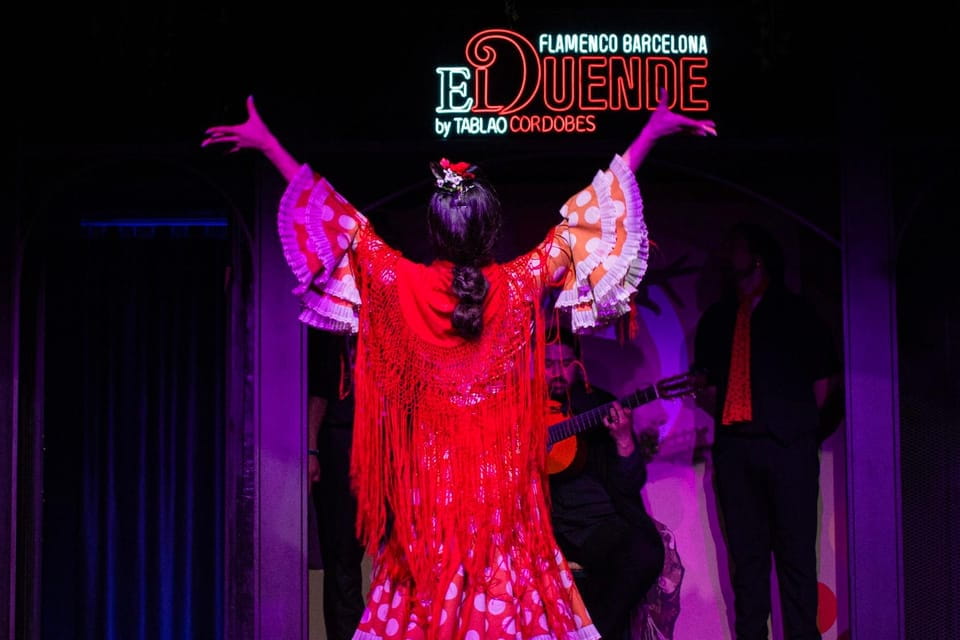 Barcelona: Flamenco Show With Drink at La Rambla - Experience Highlights