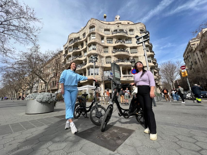 Barcelona: Gaudi Guided E-Bike Tour - Tour Inclusions