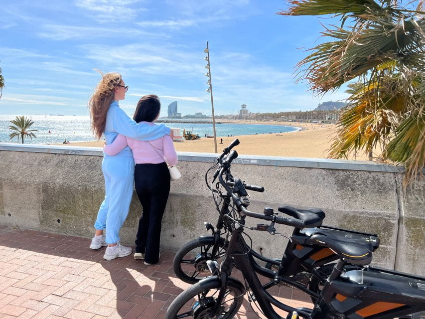 Barcelona: Gaudi Guided E-Bike Tour - Meeting Information