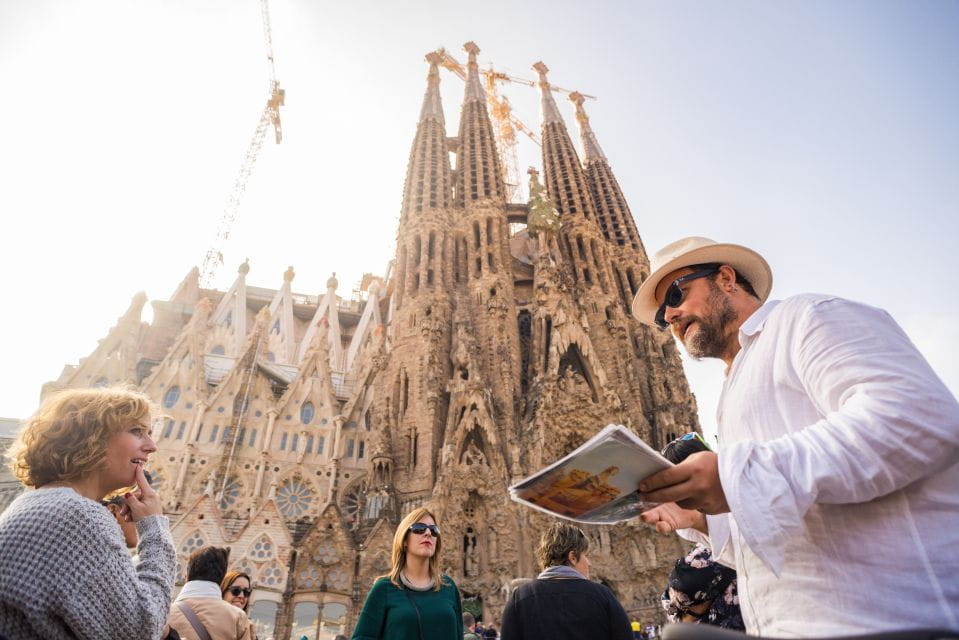 Barcelona: Gaudi Highlights Ebike Tour - Key Points