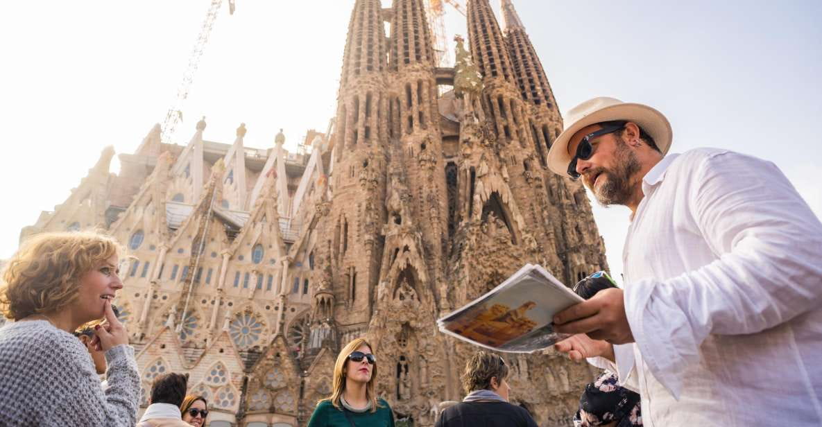 Barcelona: Gaudi Highlights Ebike Tour - Exploring Gaudis Masterpieces