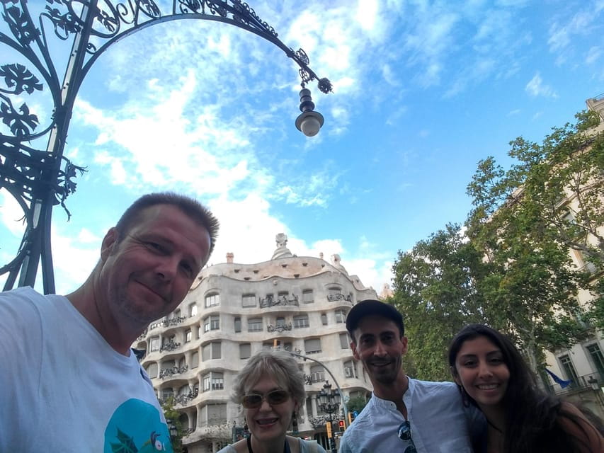 Barcelona: Gaudí & Modernism Walking Tour - Historical Context of Modernism
