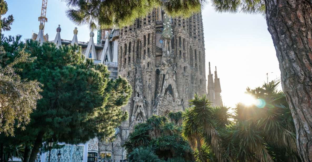 Barcelona: Gothic Quarter & La Sagrada Familia Private Tour - Frequently Asked Questions