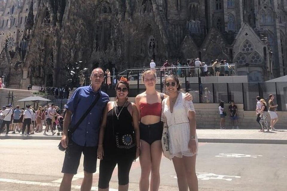 Barcelona: Gothic Quarter Walking Tour - Key Points