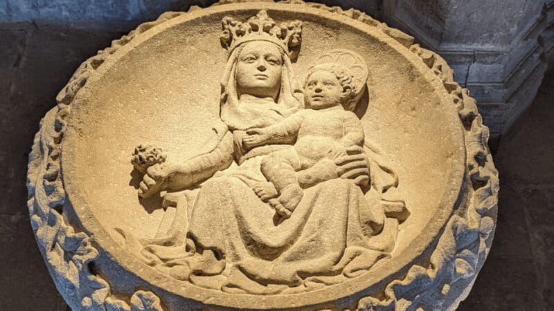 Barcelona: Gothic Quarter Walking Tour - Narrow Streets and Hidden Corners: The Soul of the Gothic Quarter