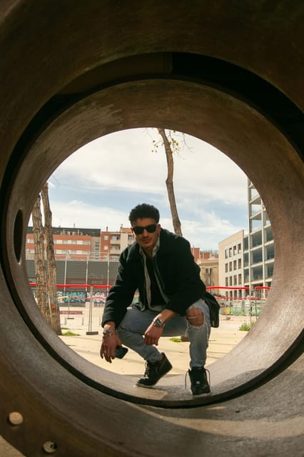 Barcelona: Graffiti Private Photography Experience - Photo Delivery Options