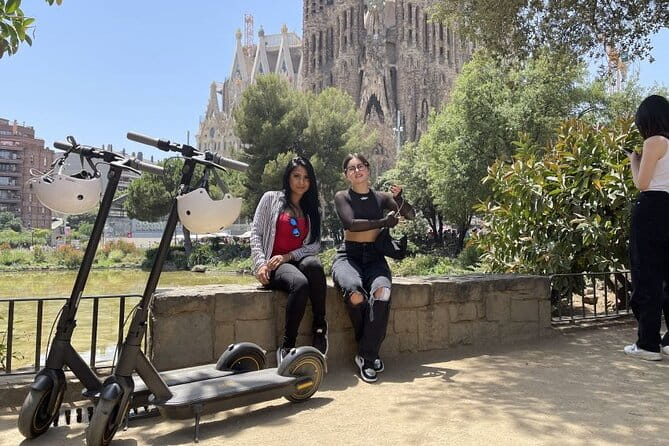 Barcelona Guided 2 hour E-Scooter Tour - Exploring Barcelona on an e-scooter: The full story