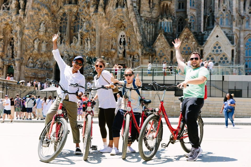 Barcelona: Half–Day Gaudi Bike Tour & Sagrada Familia Ticket - Experience Highlights