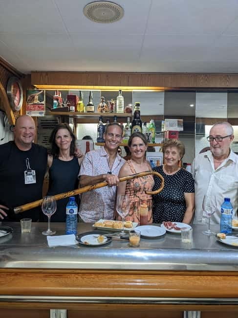 Barcelona: Hidden Bars and Authentic Tapas Journey - Starting Off at Carrer de València, 550