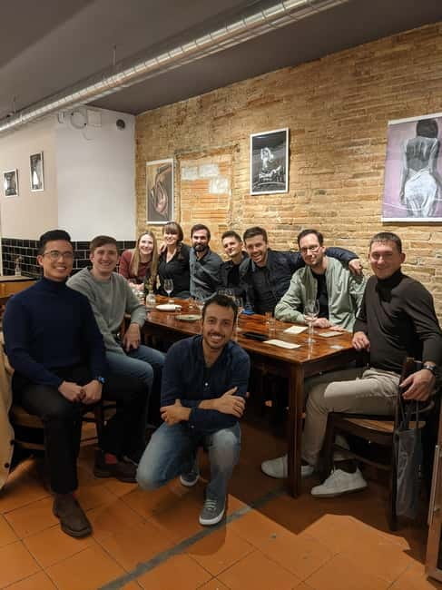 Barcelona: Hidden Bars and Authentic Tapas Journey - Connecting with the Local Culture