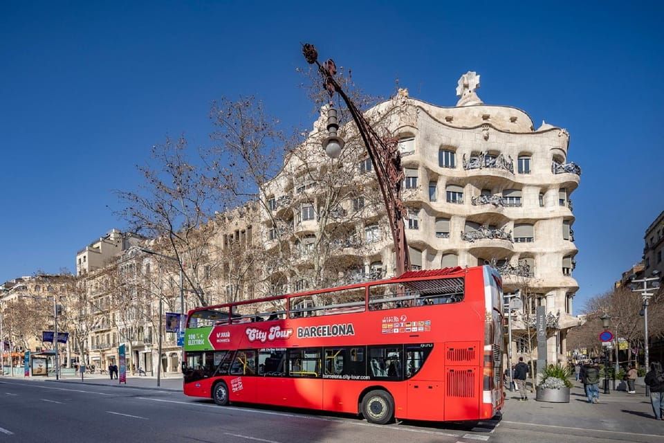 Barcelona: Hop-On Hop-Off Bus and Moco Museum Ticket - Experience Highlights