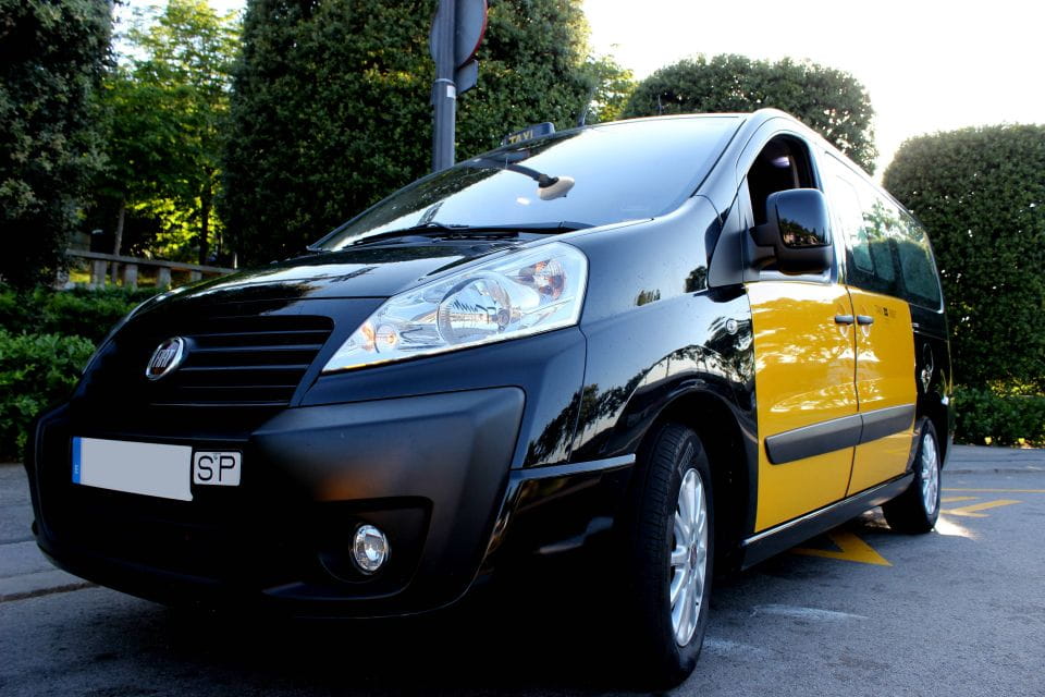 Barcelona: Hotel to Cruise Terminal Private 1-Way Transfer - Booking Process