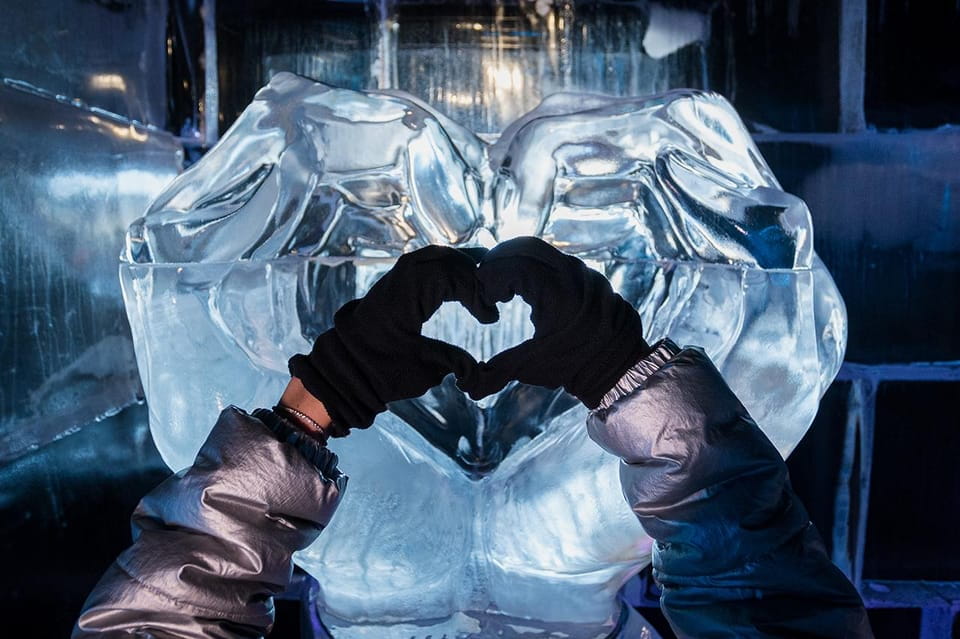 Barcelona: Ice Bar and Terrace Drinks Romantic Package - Tips for Visitors