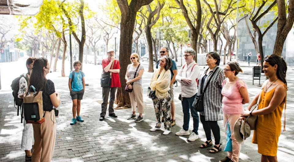 Barcelona: Migrant History and Interculturality Walking Tour - Key Points